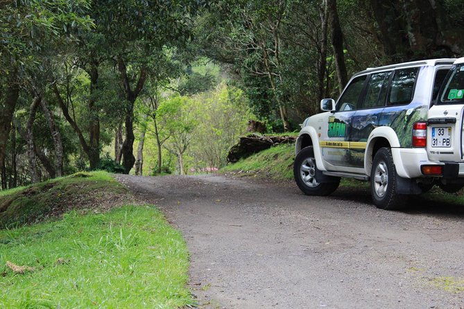 full-day-sete-cidades-4wd-tour-walking-typical-lunch-private-2