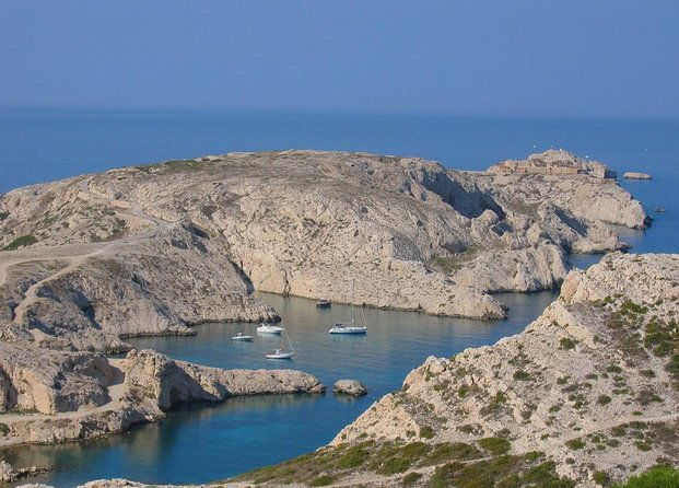 full-day-snorkeling-and-guided-dive-in-the-calanques-national-park-from-marseille-2