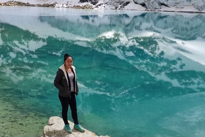 full-day-tour-charquini-and-laguna-esmeralda