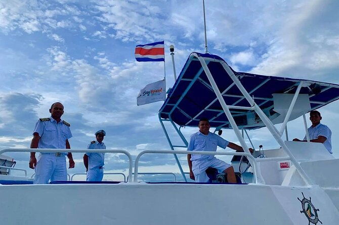 full-day-tour-to-tortuga-island-from-jaco