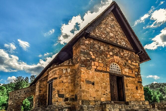 full-day-tour-unesco-churches-and-kalopanayiotis-in-cyprus