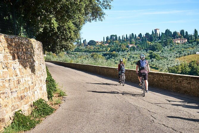 full-day-tuscan-hills-bike-tour-with-lunch-at-farm