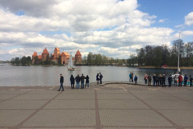 full-day-vilnius-city-tour-and-trakai-castle-from-vilnius