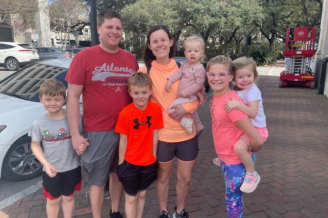fun-facts-and-a-snack-walking-historic-downtown-savannah-tour