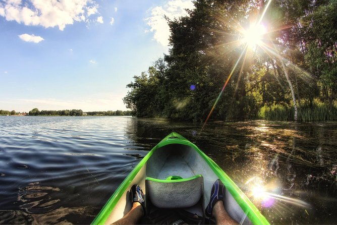 fun-kayaking-in-lake-trasimeno-with-lunch-umbria
