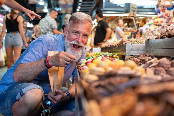 fun-walk-tour-around-central-market-riga