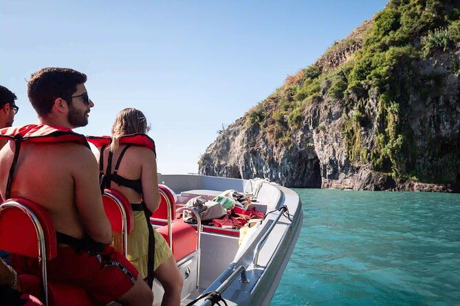 funchal-thrilling-speedboat-tour-see-dolphins-and-whales