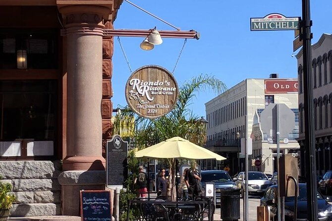 galveston-dark-of-the-moon-ghost-tour-red-light-district-tour-2