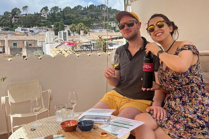 gastronomic-wine-tasting-experience-guided-by-a-sommelier
