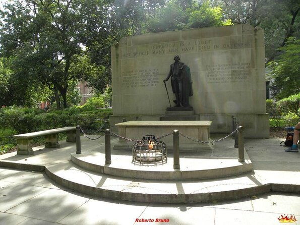 ghost-tour-of-philadelphia-by-candlelight