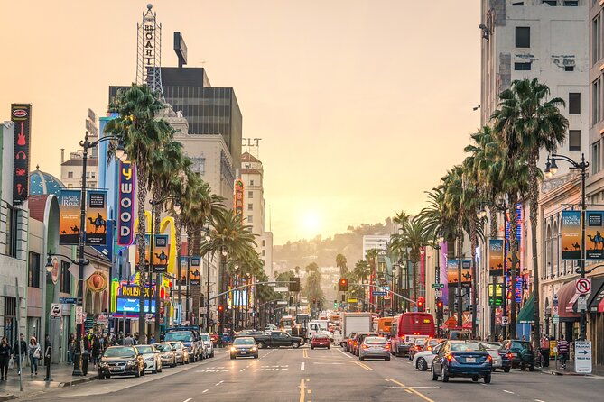 ghosts-of-hollywood-night-time-walking-tour