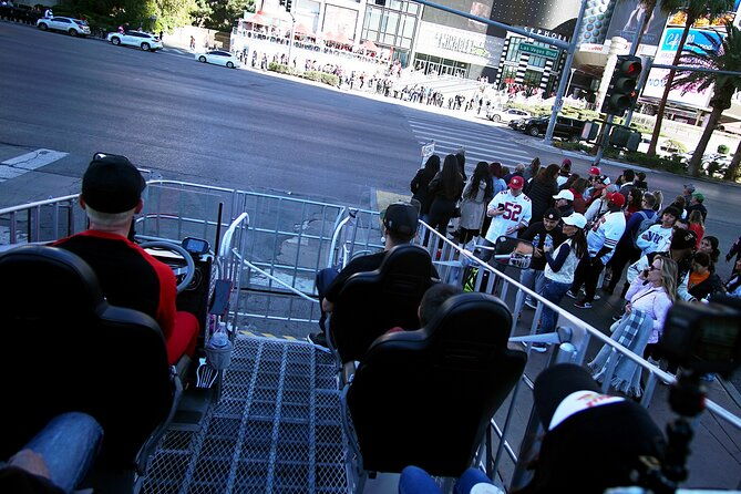 giant-shopping-cart-limo-ride-in-las-vegas