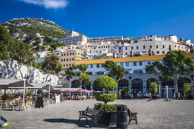 gibraltar-shopping-guided-tour-from-costa-del-sol