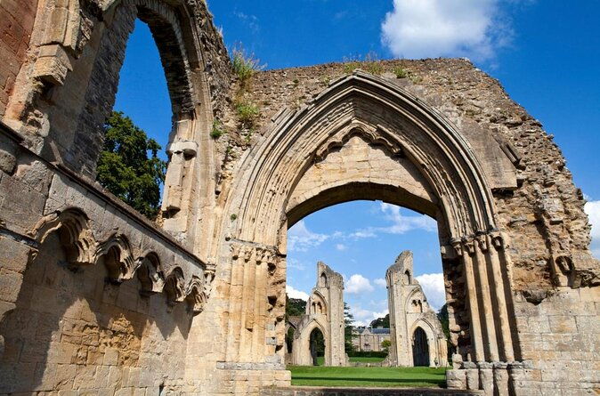 glastonbury-tour-private-tour-from-bath