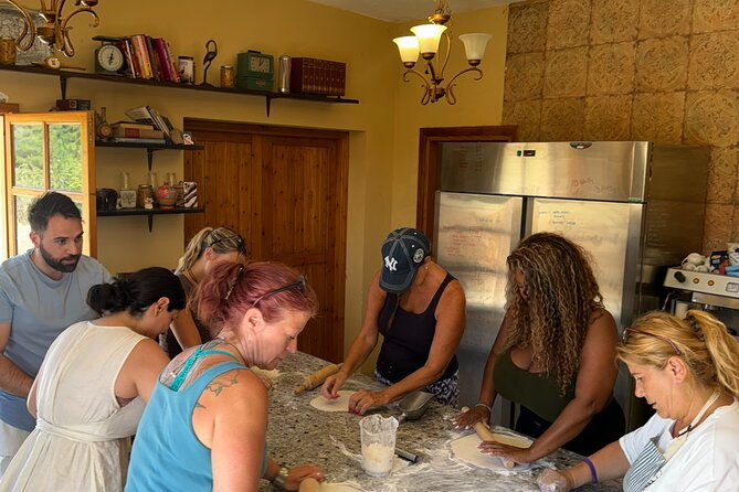 gourmet-lunch-farm-tour-with-cooking-class