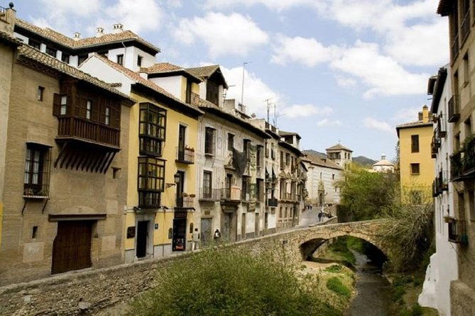 granadas-heritage-private-tour-of-albaicinsacromonte-sagrario