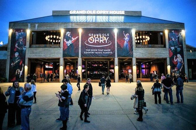 grand-ole-opry-vip-experience-admission-with-lounge-access-and-artist-visit