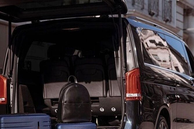 great-transportation-between-the-airport-and-hotels-in-punta-cana