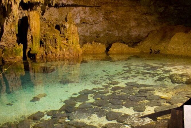 green-grotto-caves-and-dunns-river-falls-combine-tour-from-montego-bay