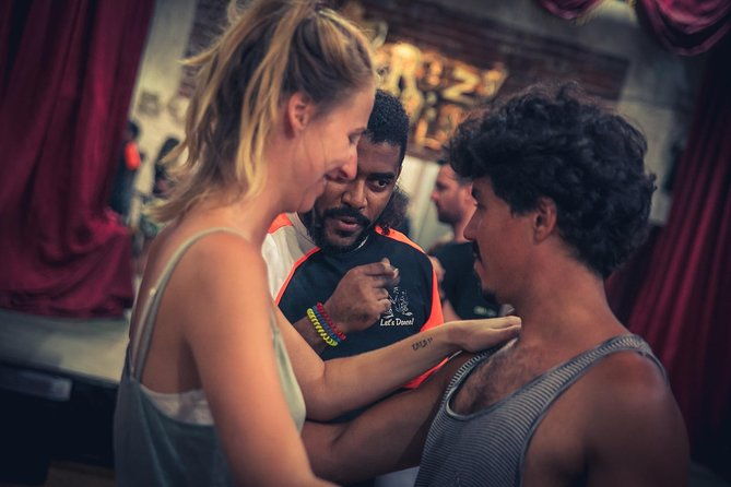 group-salsa-class-in-cartagena-colombia