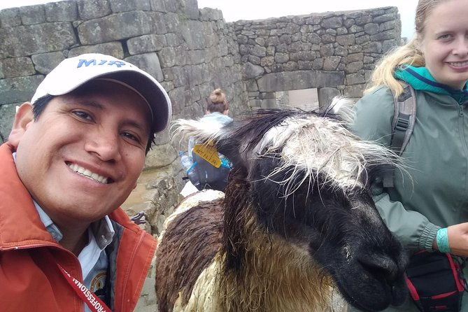 group-tour-in-machu-picchu-from-aguas-calientes