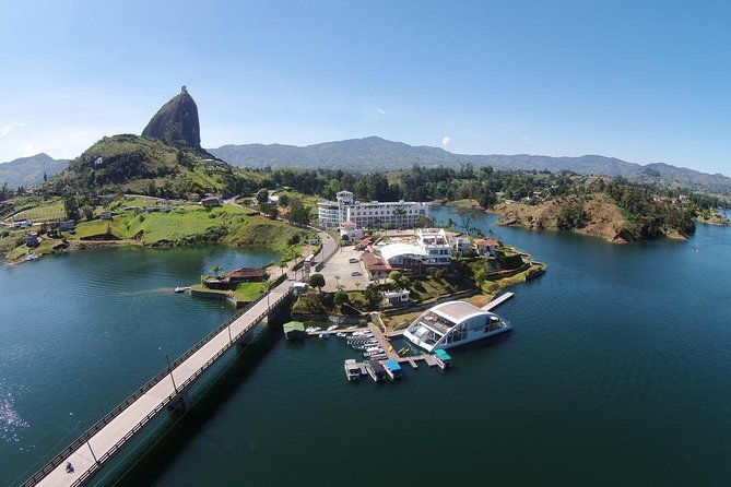 guatape-colorfull-town