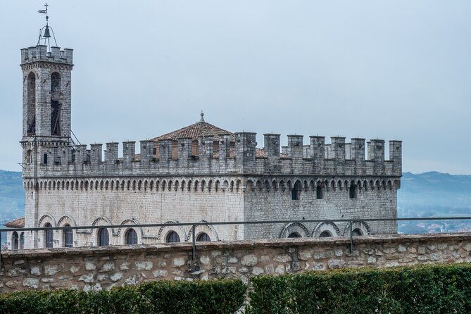 gubbio-private-walking-tour-with-official-guide