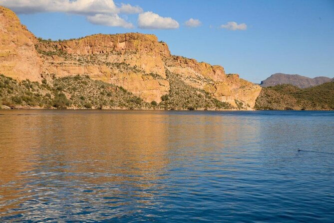 guided-2-5-hours-kayaking-paddle-boarding-on-saguaro-lake