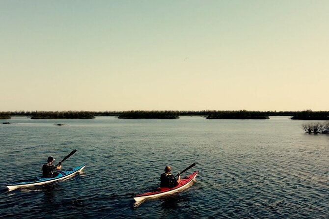 guided-excursion-for-small-groups-by-kayak-in-valle-da-pesca-2