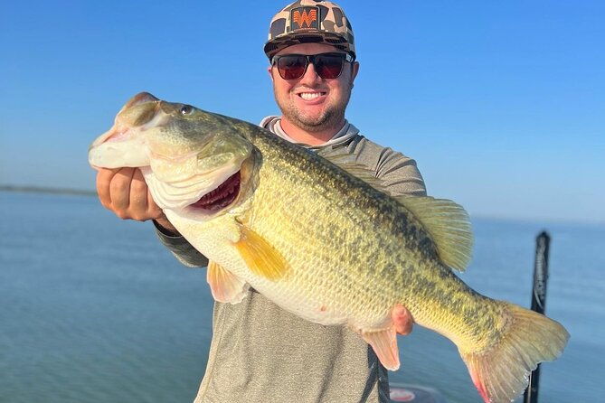 guided-fishing-trip-on-canyon-lake