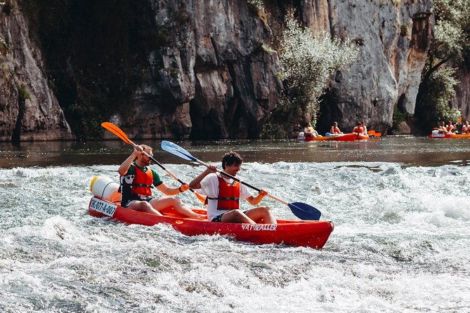 guided-kayaking-on-the-nalon-river-oviedo