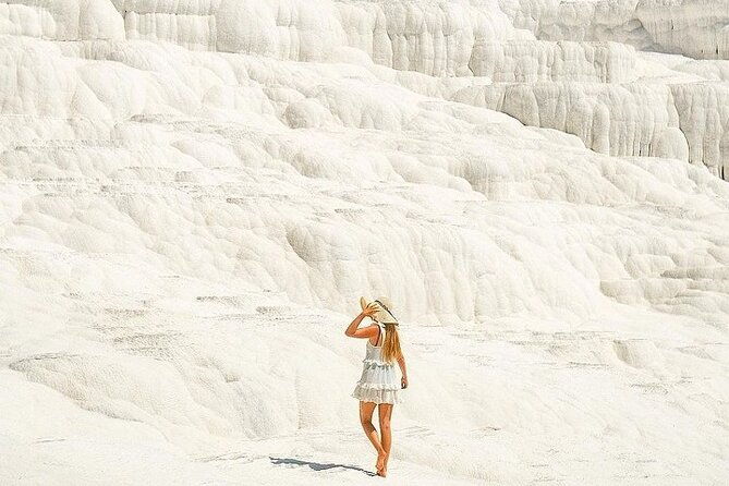 guided-salda-lake-pamukkale-thermal-poolshierapolis-day-tour