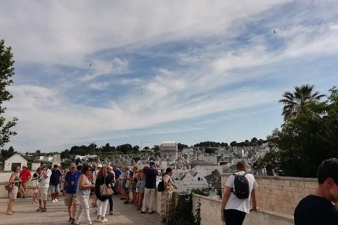 guided-tour-of-alberobello