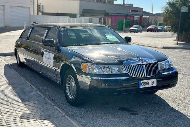 guided-tour-of-the-motor-museum-with-limousine-transportation