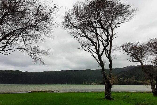 guided-visit-to-the-crater-and-volcano-of-lagoa-das-sete-cidades