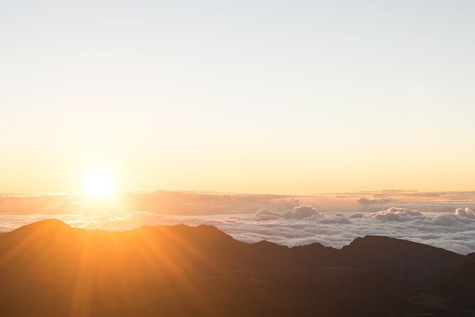 haleakala-sunset-spectacle-mauis-heavenly-evening