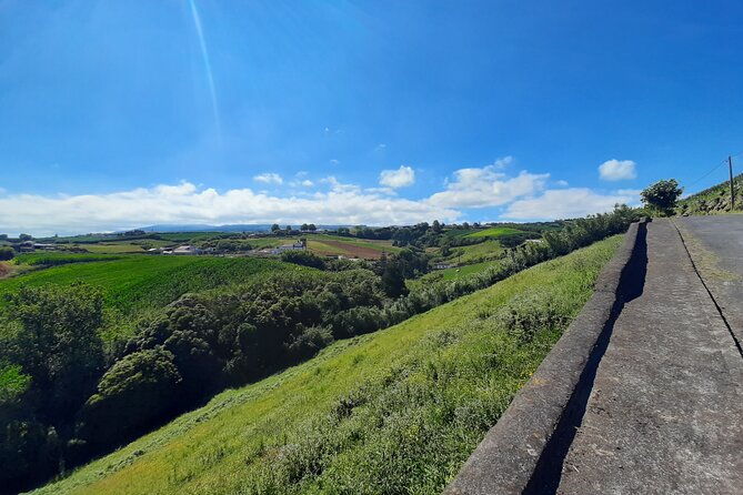 half-day-hike-waterfalls-moinho-do-felix-with-tea-plantation-2