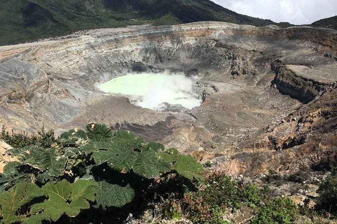 half-day-poas-volcano