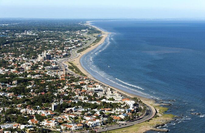 half-day-regular-city-tour-at-montevideo