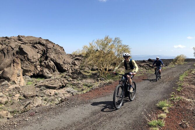half-day-tour-to-discover-etna-by-e-mtb