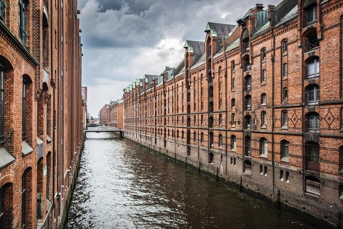 hamburg-private-walking-tour-highlights-hidden-gems-by-a-local