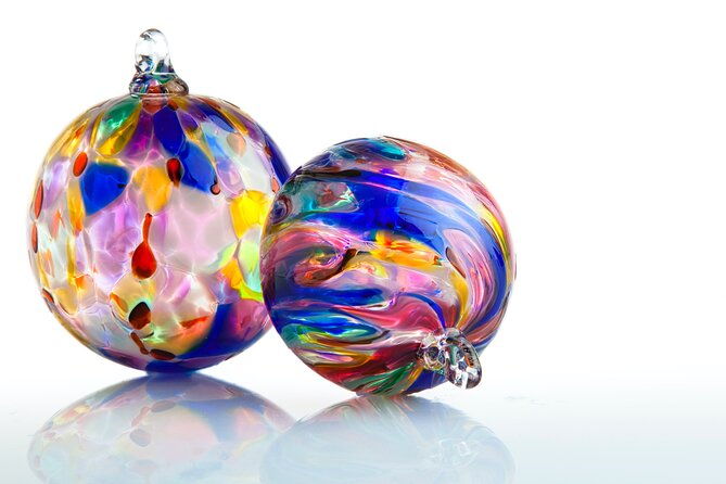 hands-on-blown-glass-ornament-experience-in-naples