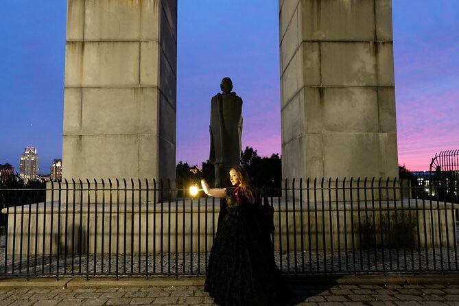 haunted-history-walking-tour-of-providence