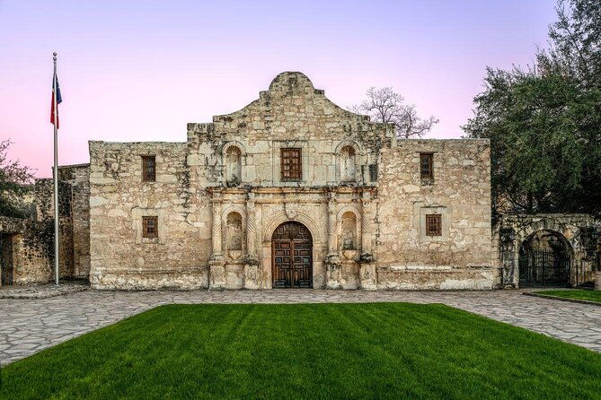 haunted-san-antonio-booze-and-boos-ghost-walking-tour