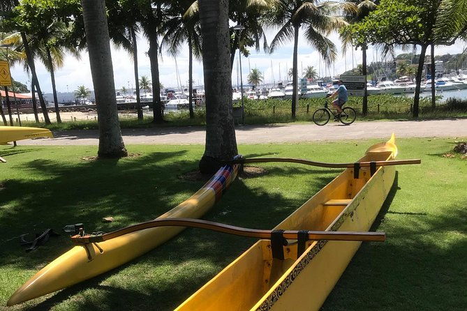 hawaiian-canoe-tours-on-islands-secret-beaches-and-unforgettable-landscapes