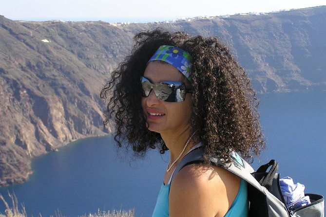 hiking-activity-through-the-volcanic-land-of-wonder
