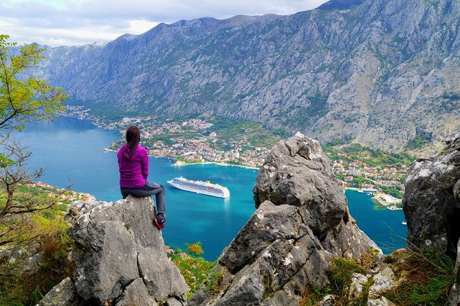 hiking-vrmac-peninsula-with-panoramic-view-on-kotor-bay