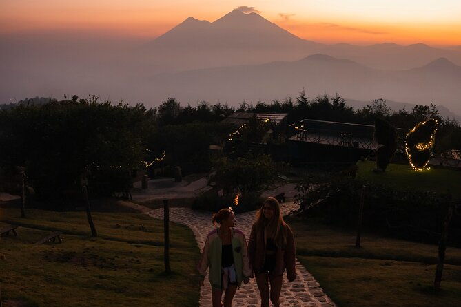 hobbitenango-and-altamira-half-day-tour