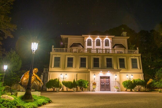 holiday-spectacular-at-mystic-dark-room
