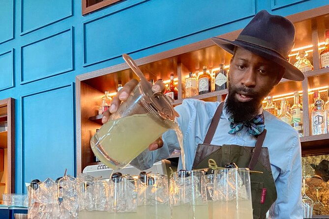 holy-citys-cocktail-tasting-with-true-crime-stories